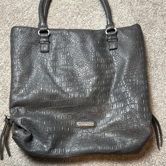 Steve Madden Gray Crocodile-Embossed Tote Bag, adjustable - Picture 5 of 13